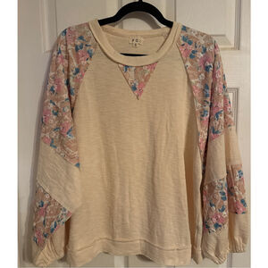 Women's POL Beige Floral Raglan Top S